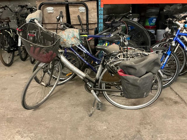 Diverse fietsen (9x) - afbeelding 6 van  12