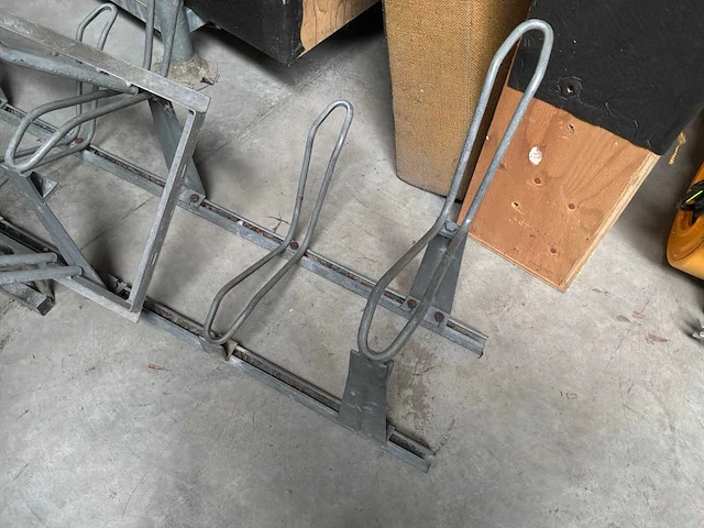 Diverse fietsenrekken (3x) - afbeelding 3 van  5