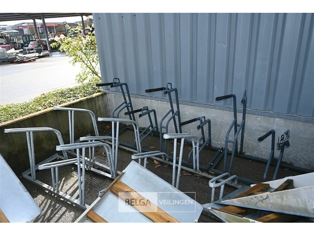Diverse fietsenrekken - afbeelding 2 van  5