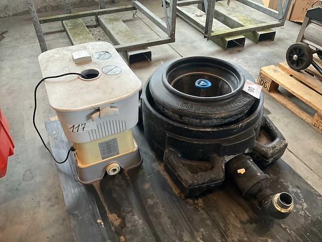 Diverse filtersystemen (2x) - afbeelding 1 van  15