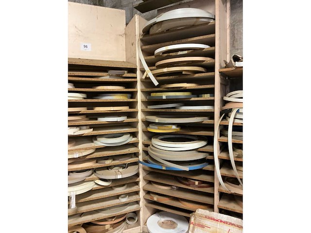 Diverse fineer en kantbanden - afbeelding 9 van  15