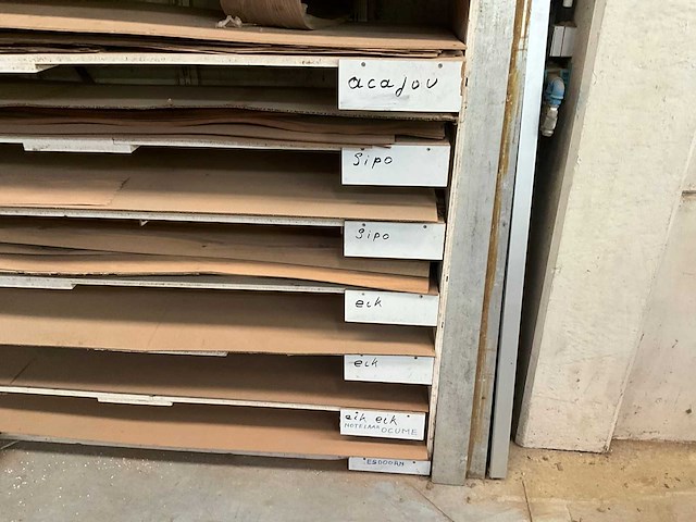 Diverse fineer voorraad - afbeelding 2 van  4