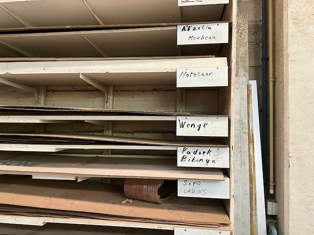 Diverse fineer voorraad - afbeelding 3 van  4