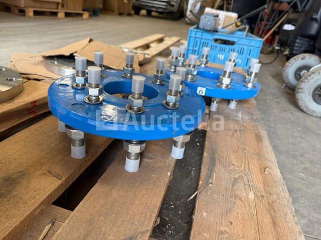 Diverse flenzen waaronder 4 x rvs - afbeelding 6 van  11