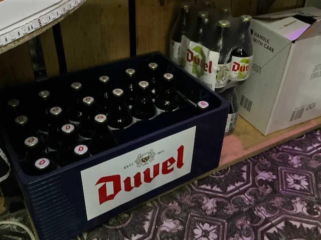 Diverse flessen wijn (225x) - afbeelding 7 van  8