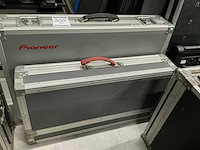 Diverse flightcases (2x) - afbeelding 1 van  3