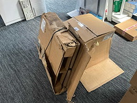 Diverse floorstand (3x) - afbeelding 1 van  3