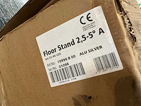 Diverse floorstand (3x) - afbeelding 2 van  3