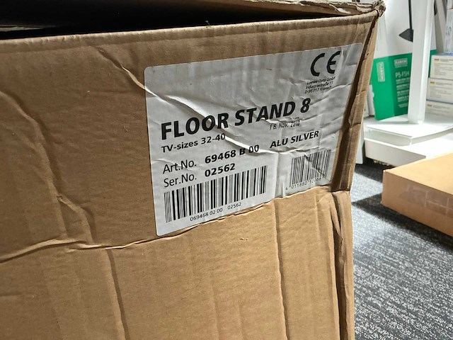 Diverse floorstand (3x) - afbeelding 3 van  3