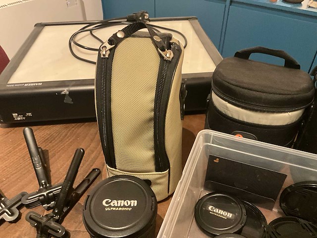 Diverse fotocamera accessoires - afbeelding 2 van  18