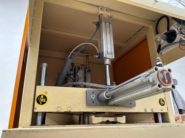 Diverse freesmachine - afbeelding 6 van  10