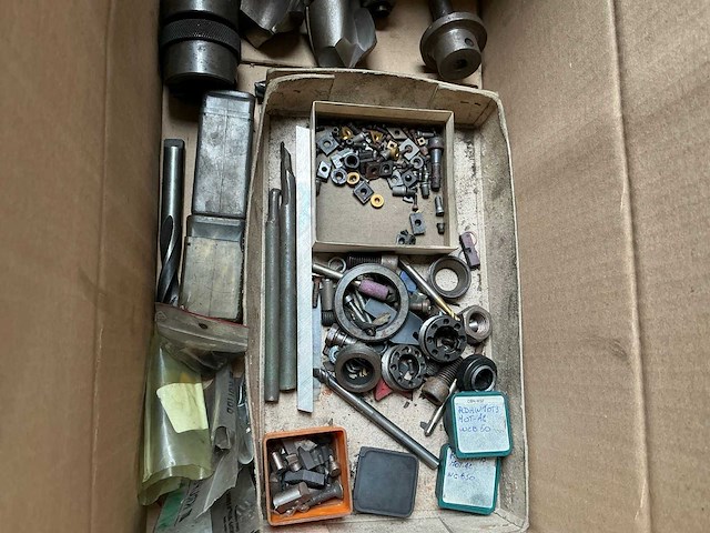 Diverse frezen - afbeelding 1 van  1