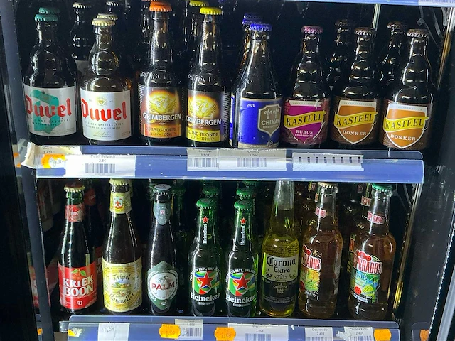 Diverse frisdranken en bieren (595x) - afbeelding 17 van  25