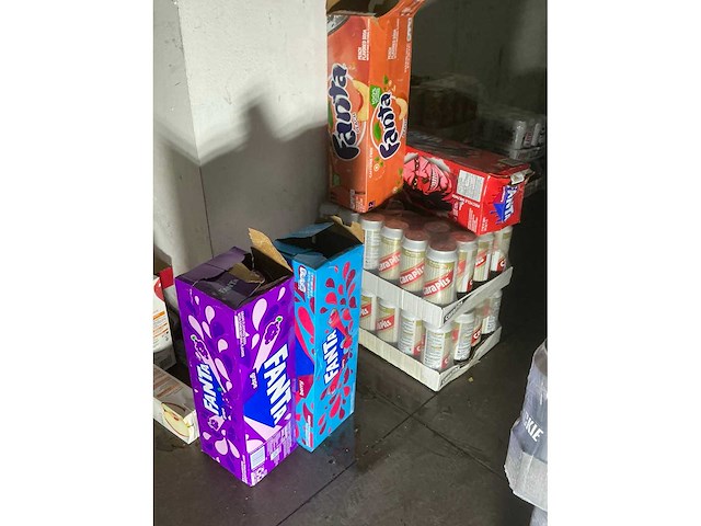 Diverse frisdranken en bieren (600x) - afbeelding 2 van  14