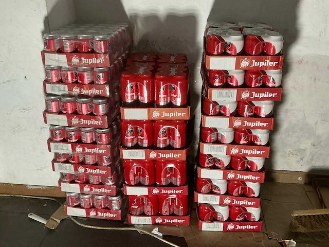 Diverse frisdranken en bieren (600x) - afbeelding 1 van  14