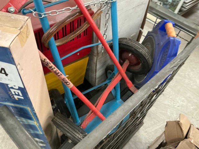 Diverse garagebenodigdheden - afbeelding 4 van  4