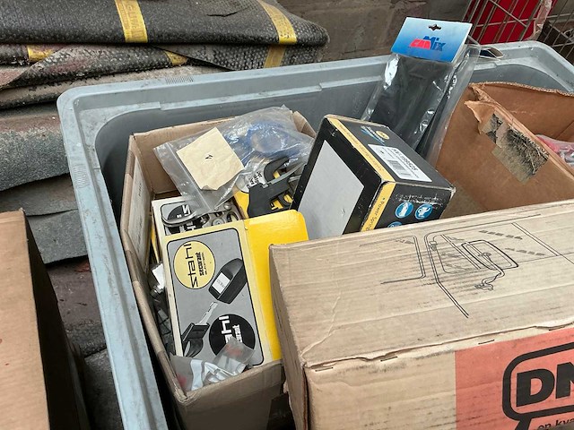 Diverse garagematerialen - afbeelding 3 van  9