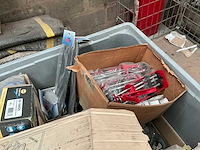Diverse garagematerialen - afbeelding 4 van  9
