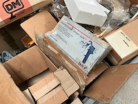 Diverse garagematerialen - afbeelding 7 van  9