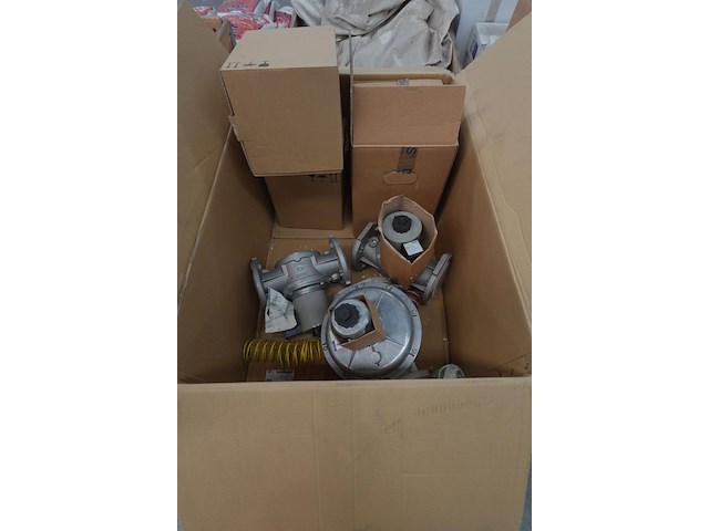 Diverse gaskleppen - afbeelding 1 van  3