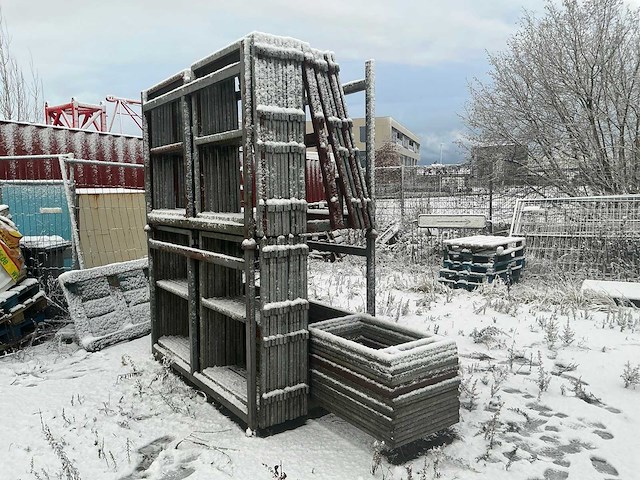 Diverse gegalvaniseerde frames (48x) - afbeelding 2 van  5