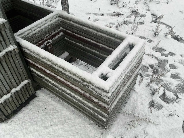 Diverse gegalvaniseerde frames (48x) - afbeelding 4 van  5