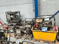 Diverse generatoren (defect) (16x) - afbeelding 1 van  20