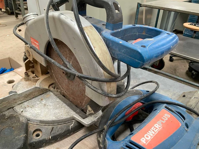 Diverse gereedschap (3x) - afbeelding 3 van  6