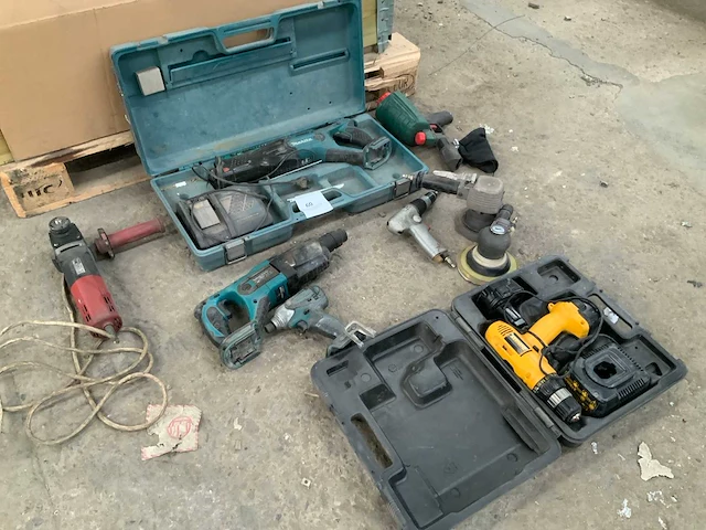 Diverse gereedschap (9x) - afbeelding 1 van  9