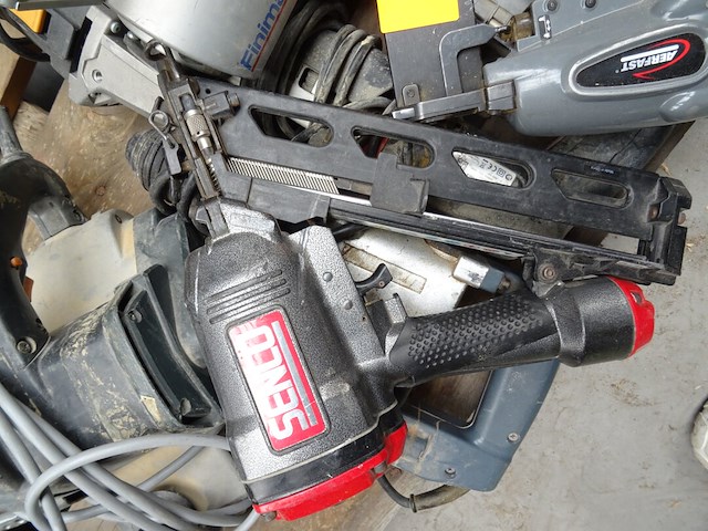 Diverse gereedschap - afbeelding 4 van  6