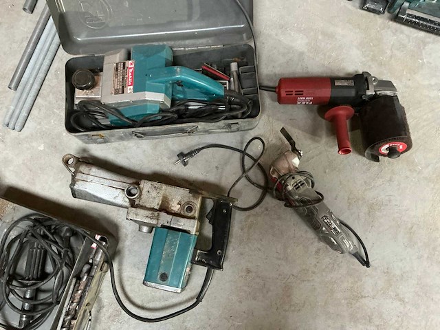 Diverse gereedschappen (4x) - afbeelding 1 van  12