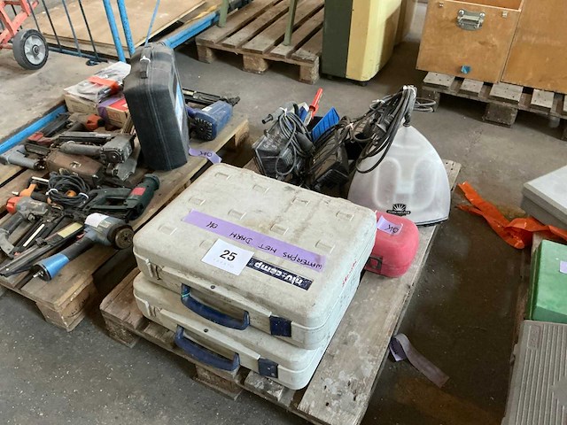 Diverse gereedschappen (8x) - afbeelding 1 van  7