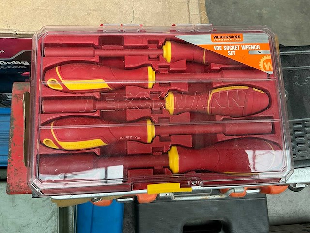 Diverse gereedschappen en accessoires - afbeelding 14 van  18
