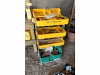 Diverse gereedschappen en ijzerwaren - afbeelding 6 van  20
