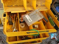 Diverse gereedschappen en ijzerwaren - afbeelding 7 van  20