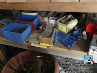 Diverse gereedschappen en ijzerwaren - afbeelding 14 van  20
