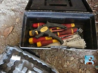 Diverse gereedschappen en ijzerwaren - afbeelding 19 van  20