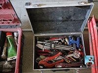 Diverse gereedschappen en schroeven - afbeelding 21 van  27
