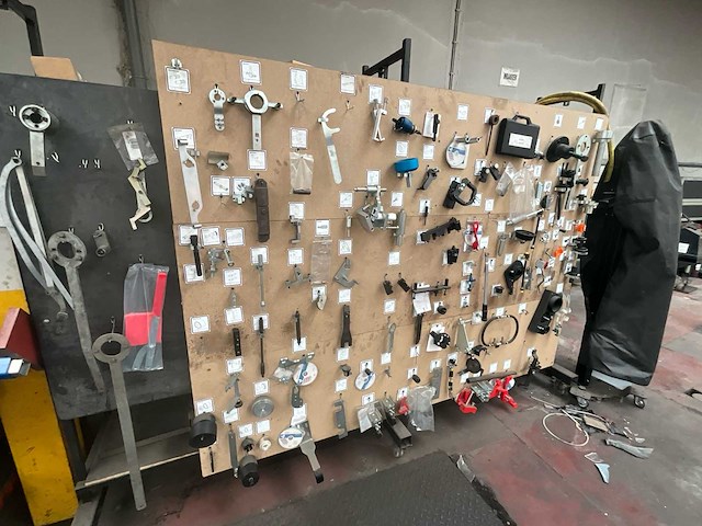 Diverse gereedschappen opel (uniek) - afbeelding 2 van  16