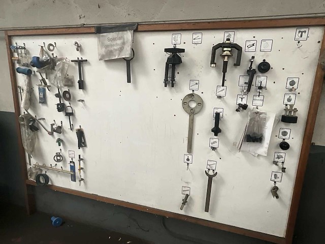 Diverse gereedschappen opel (uniek) - afbeelding 1 van  16