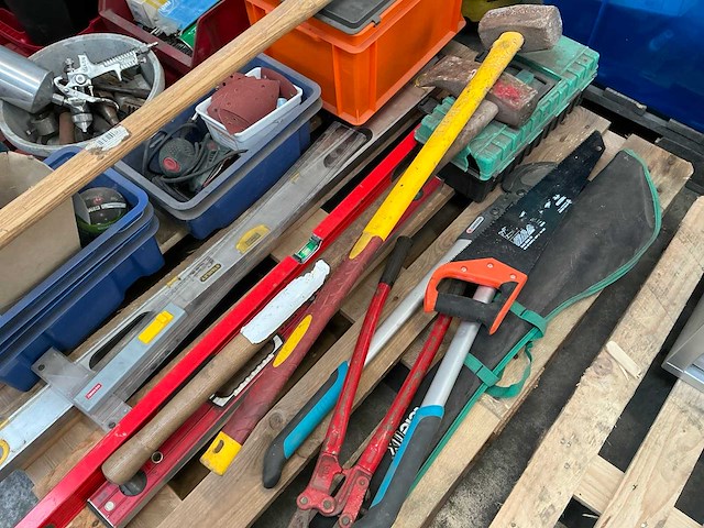 Diverse gereedschappen - afbeelding 11 van  12