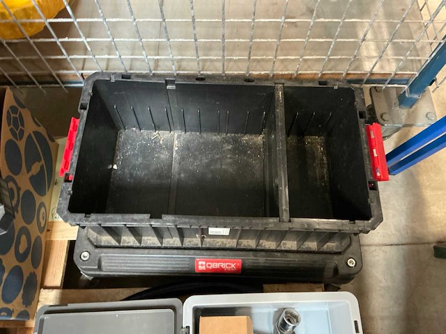 Diverse gereedschapskoffers met inhoud - afbeelding 4 van  7