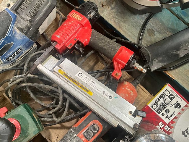 Diverse gereedschapsmachines (5x) en diversen - afbeelding 2 van  17