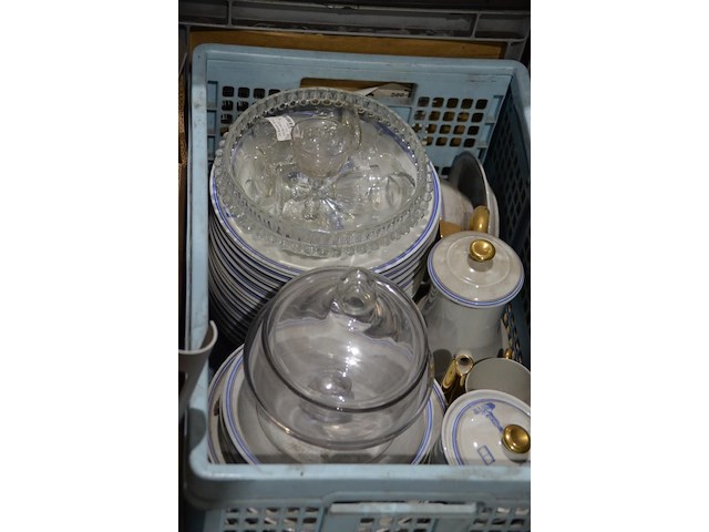 Diverse glaswerk - afbeelding 1 van  4