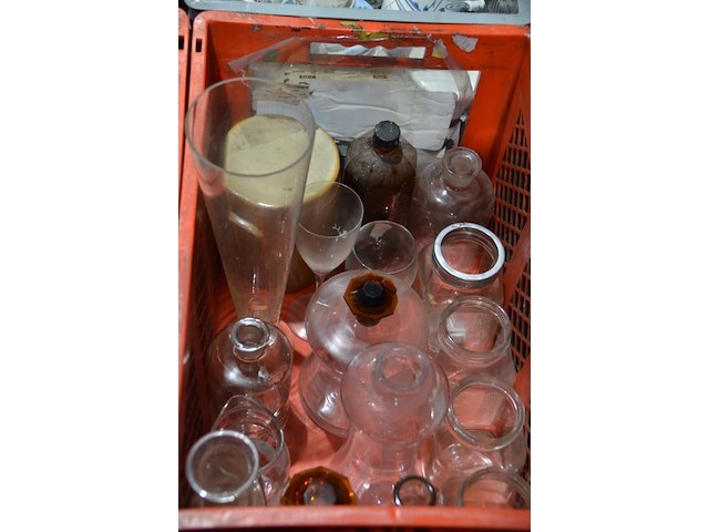 Diverse glaswerk - afbeelding 2 van  3