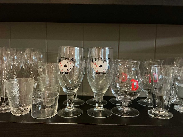 Diverse glazen (135x) - afbeelding 4 van  6
