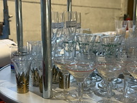 Diverse glazen en glaswerk - afbeelding 7 van  7