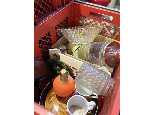 Diverse glazen en glaswerk - afbeelding 2 van  4