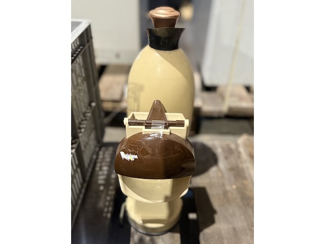 Diverse glazen en glaswerk - afbeelding 1 van  3