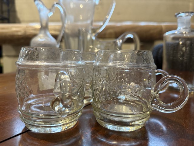 Diverse glazen en glaswerk - afbeelding 1 van  2